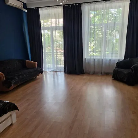 Han/Misafirhane Next To Deribasivska *