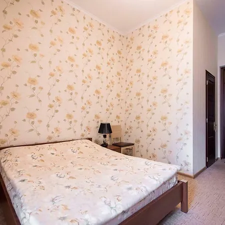 Inn Next To Deribasivska