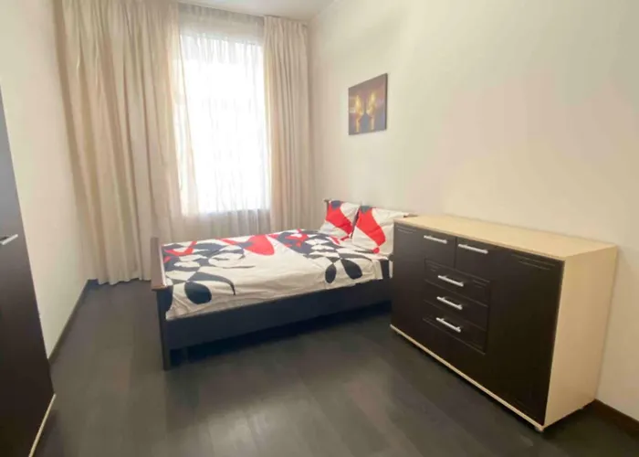 אורחן Next To Deribasivska *