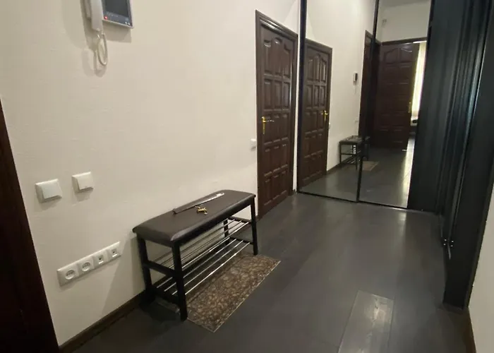 Next To Deribasivska אורחן אודסה