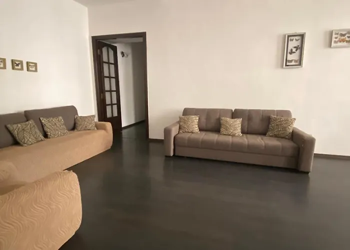 Next To Deribasivska אורחן אודסה