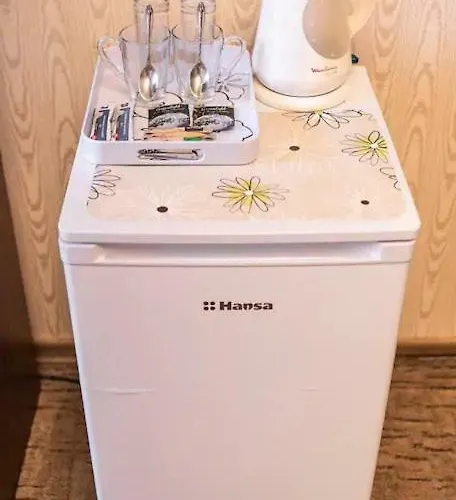 Next To Deribasivska אורחן