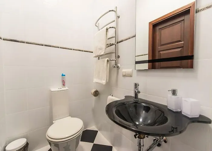 Next To Deribasivska אודסה