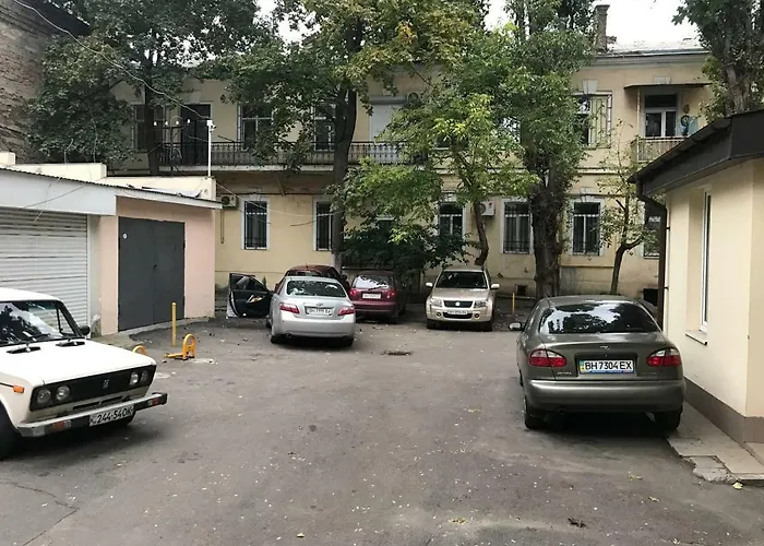 Next To Deribasivska