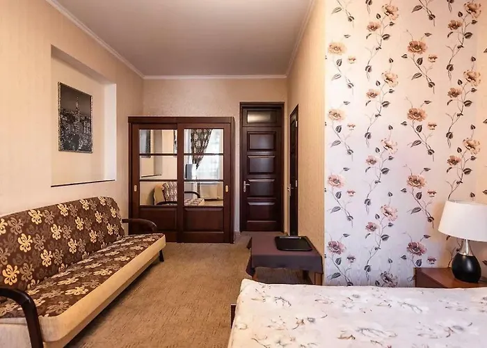 Next To Deribasivska 宾馆 敖德萨