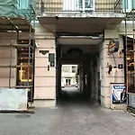Next To Deribasivska Odessa