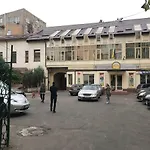 Gasthof Next To Deribasivska *
